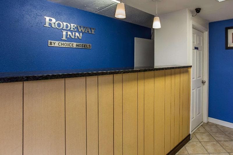 Rodeway Inn Charlotte 4
