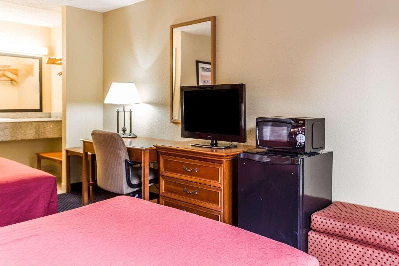 Rodeway Inn Charlotte 2
