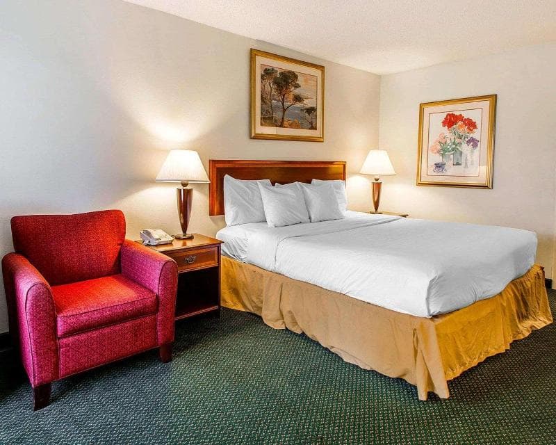 Clarion Inn And Suites Dothan South 3