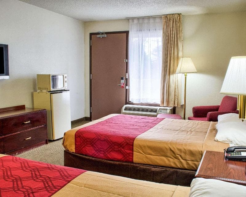 Econo Lodge photo 1