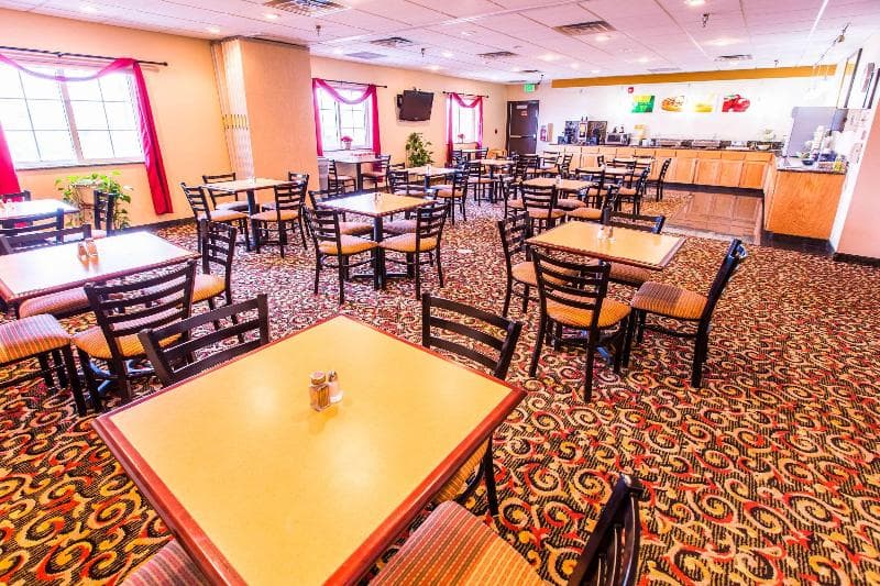 Quality Inn & Suites University 5