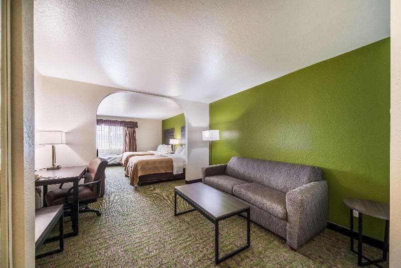 Quality Suites San Antonio photo 1