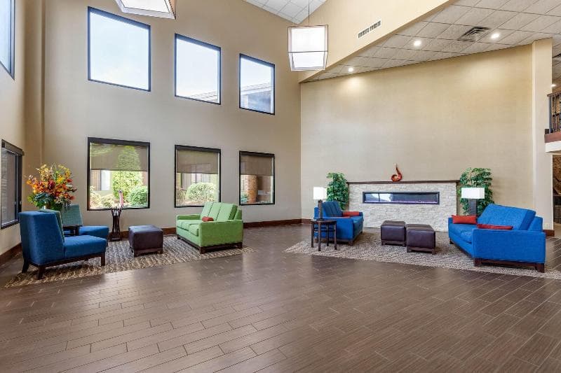 Comfort Inn 4