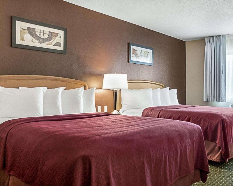 Travelodge by Wyndham Fargo West Acres photo 1