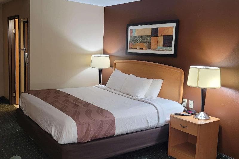 Travelodge by Wyndham Fargo West Acres 5