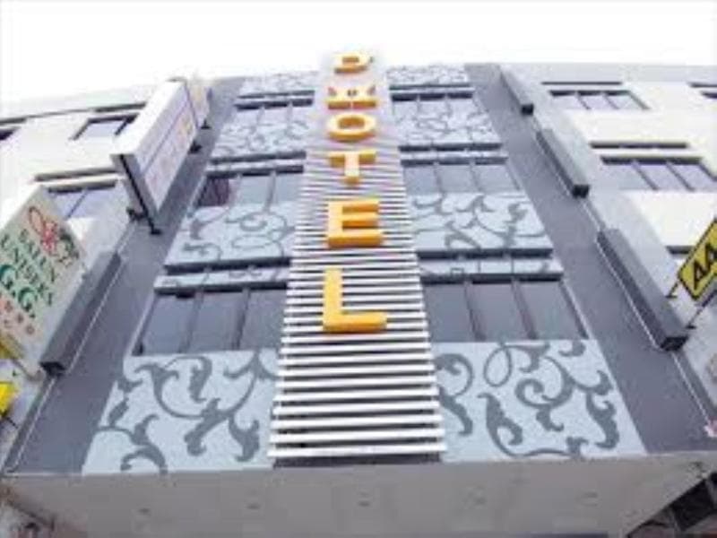 D'Hotel 5