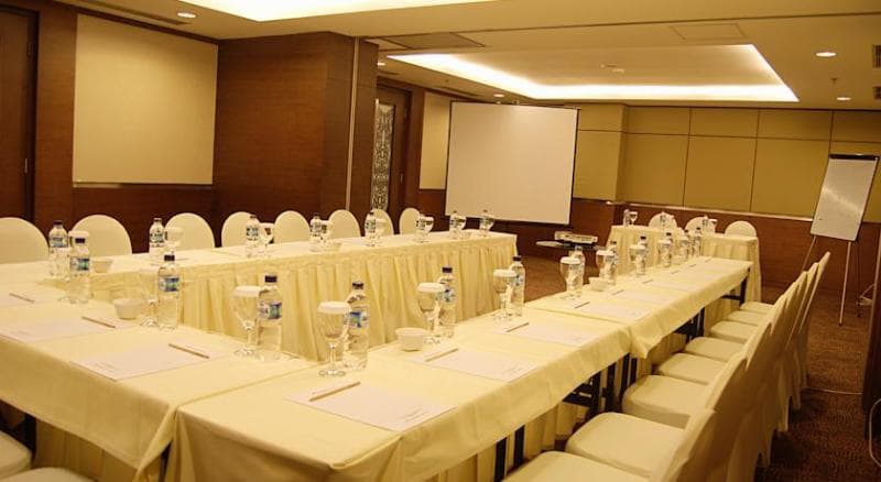 Swiss-Belhotel Danum 3