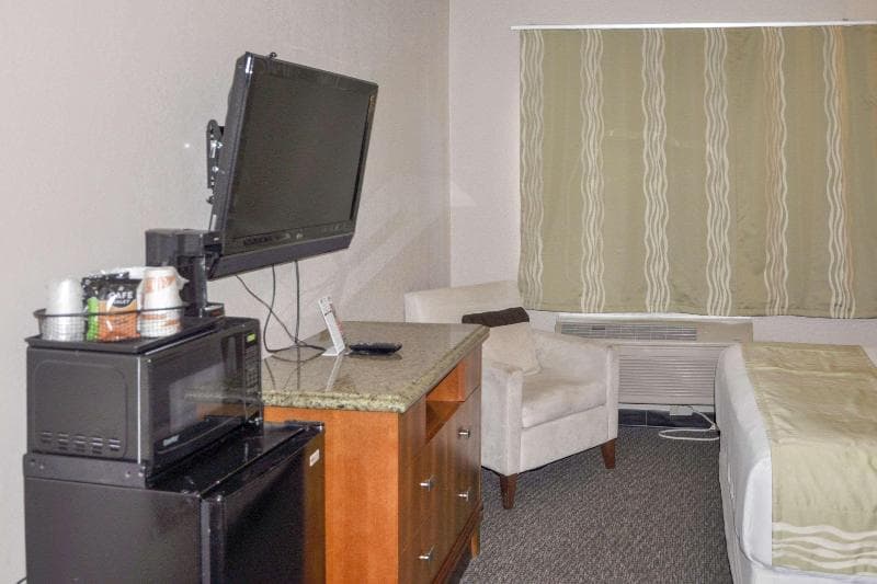 Rodeway Inn Fargo 4