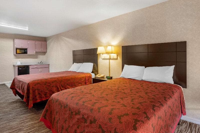 Rodeway Inn Clearwater photo 1