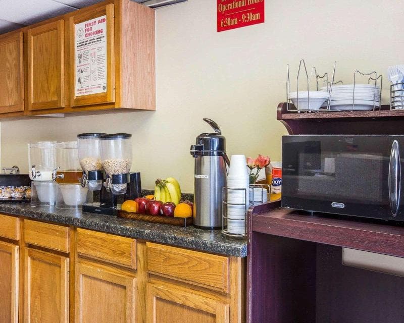 Econo Lodge photo 1