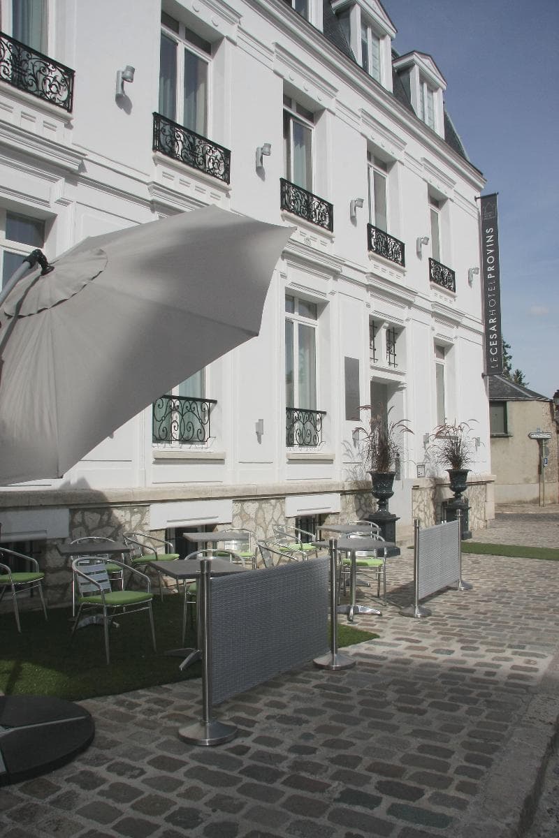 Hotel Le Cesar 5