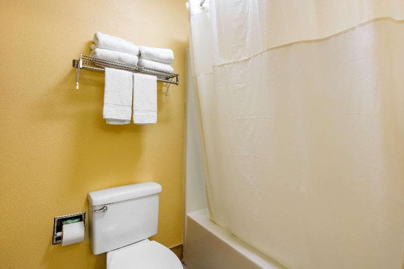 Comfort Inn 5