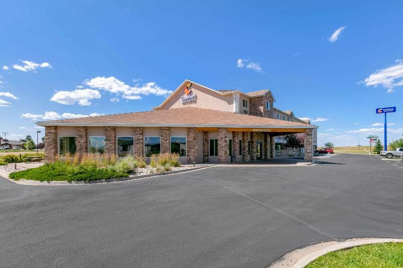 Comfort Inn & Suites Near University of Wyoming 5
