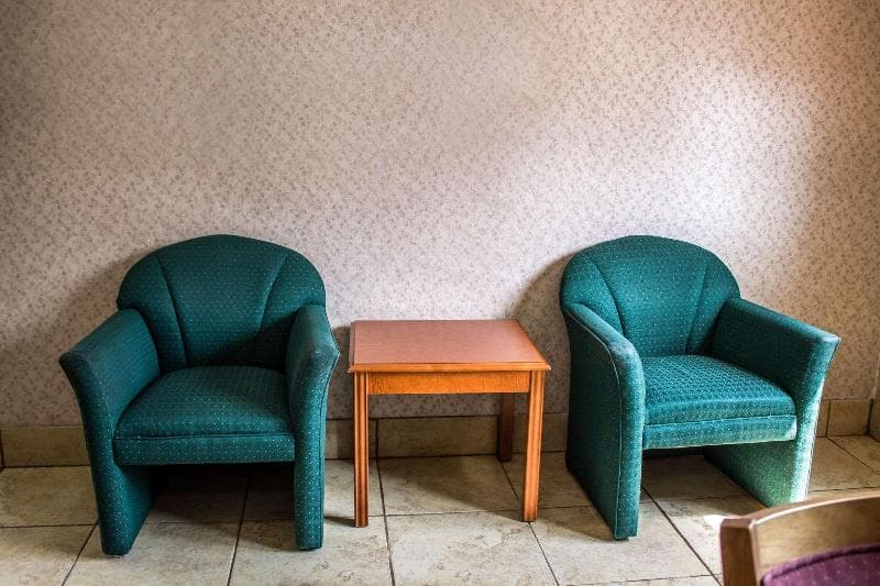 Econo Lodge 3