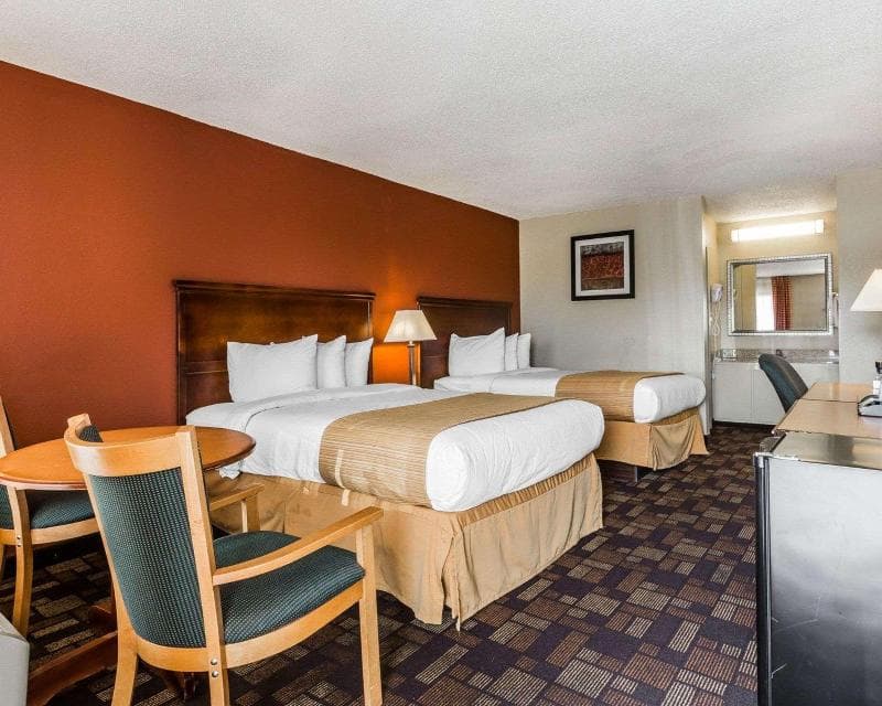 Quality Inn & Suites 3