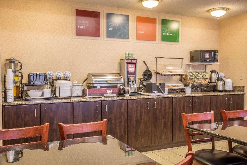 Comfort Inn 3