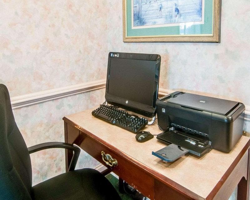 Comfort Inn Airport 5