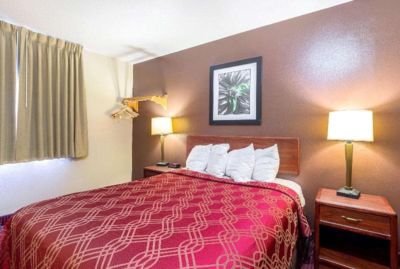 Americas Best Value Inn Fargo 3