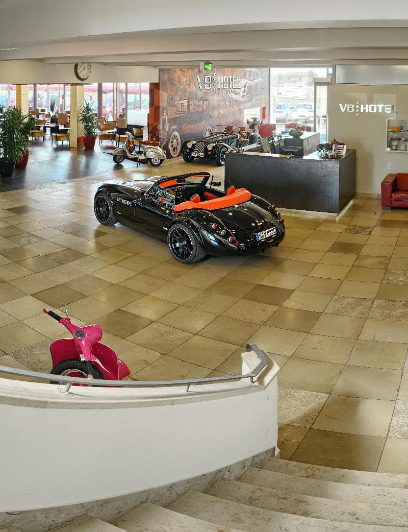V8 Hotel Classic Motorworld Region Stuttgart 5