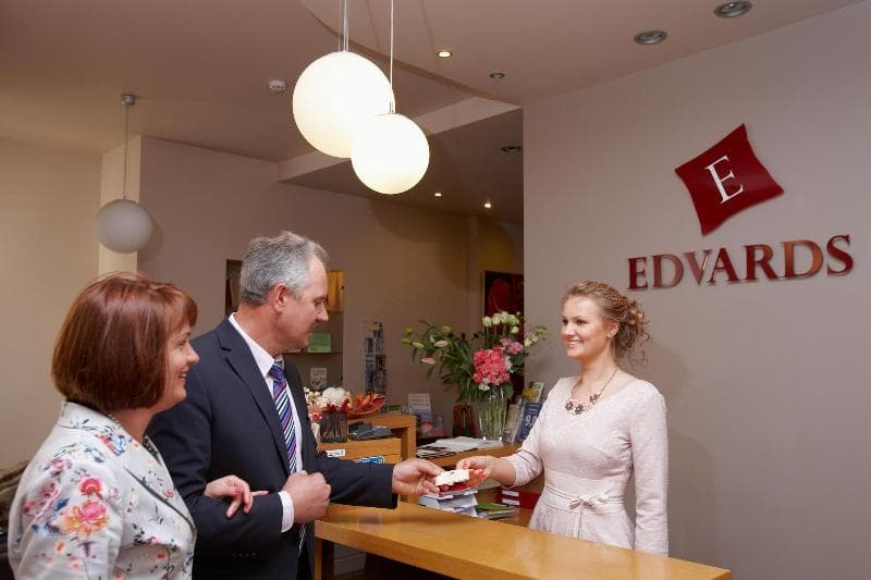 Edvards 3