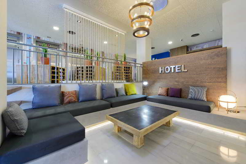 Hotel Madrid Airport Suites, Affiliated by Meliá 4
