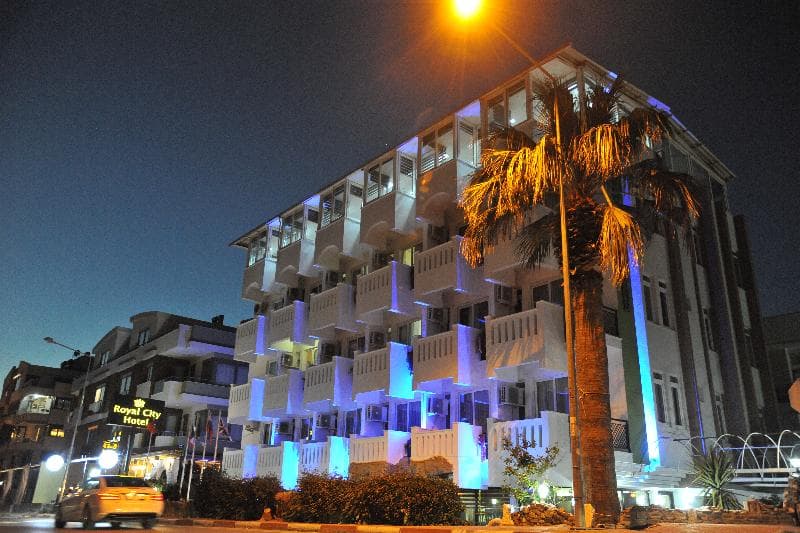 Royal Colours Hotel 4