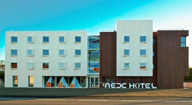 Le Nexhotel 2