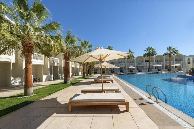 Reef Oasis Blue Bay Resort 3
