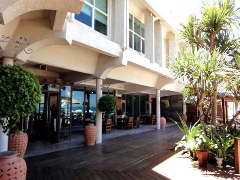 Sizihwan Sunset Beach Resort 4