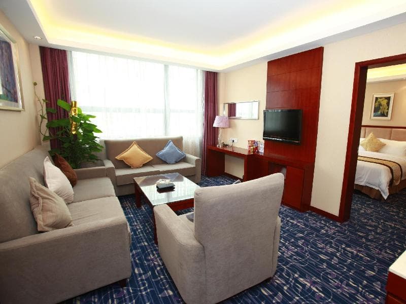 Sentosa Hotel Shenzhen Majialong Branch 3