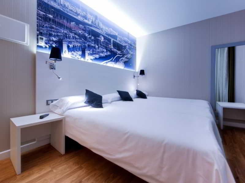 BCN Ramblas Hostal (Adults only) photo 1