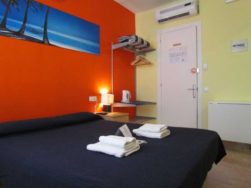 Barcelona City North Hostal 2
