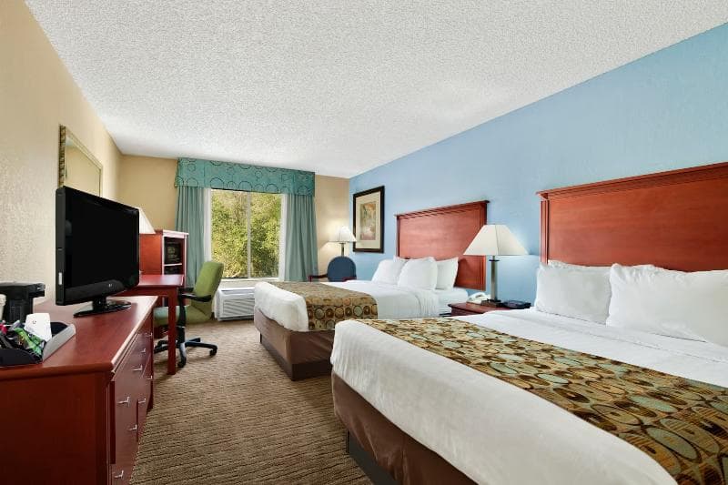 Baymont by Wyndham Gainesville I-75 5