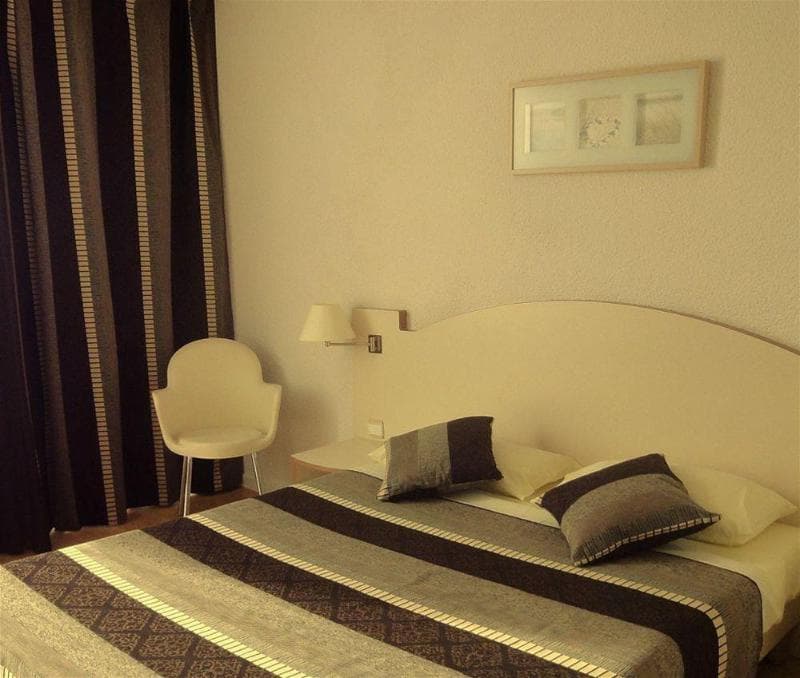 Hôtel Centre Plage 5