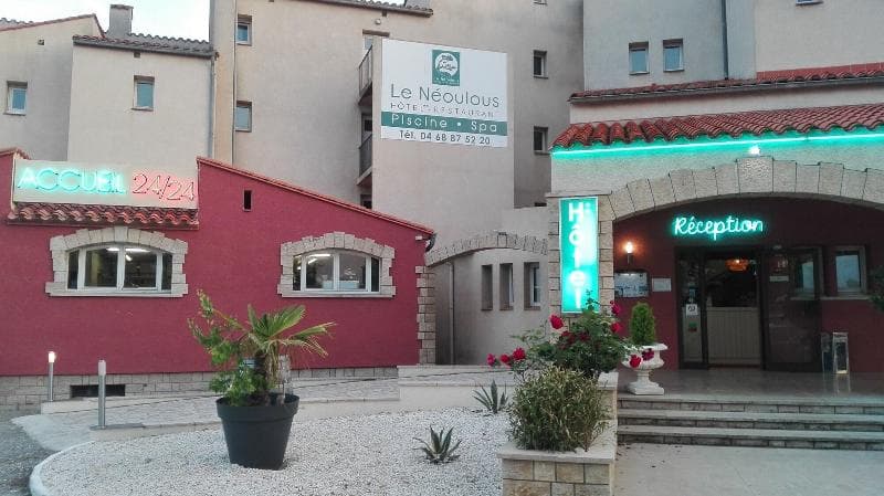 Hotel Le Neoulous 5