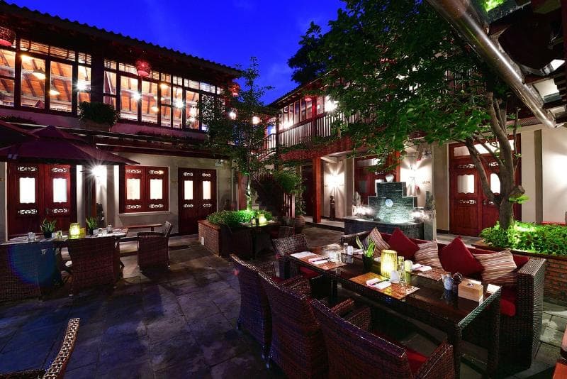The Jingshan Garden Hotel 2