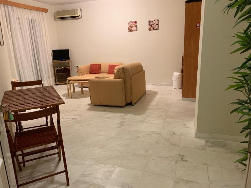 Sea Breeze Beis Apts 4