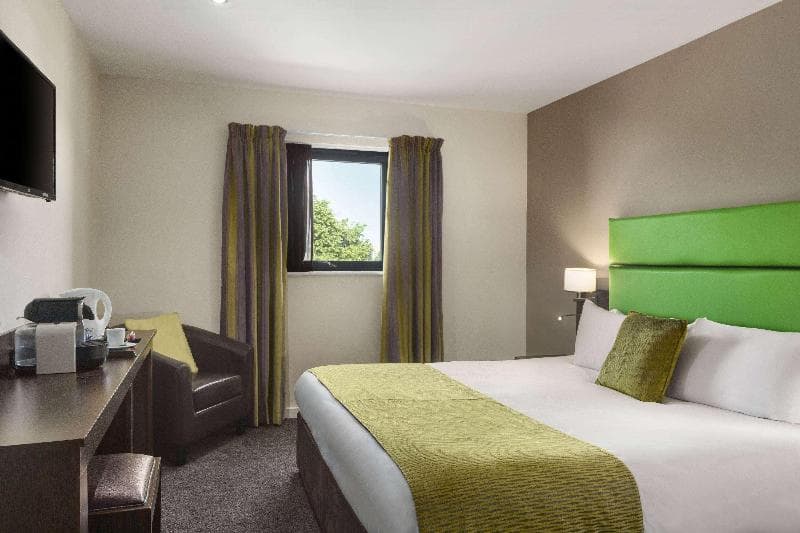 Ramada by Wyndham Oldbury Birmingham 3