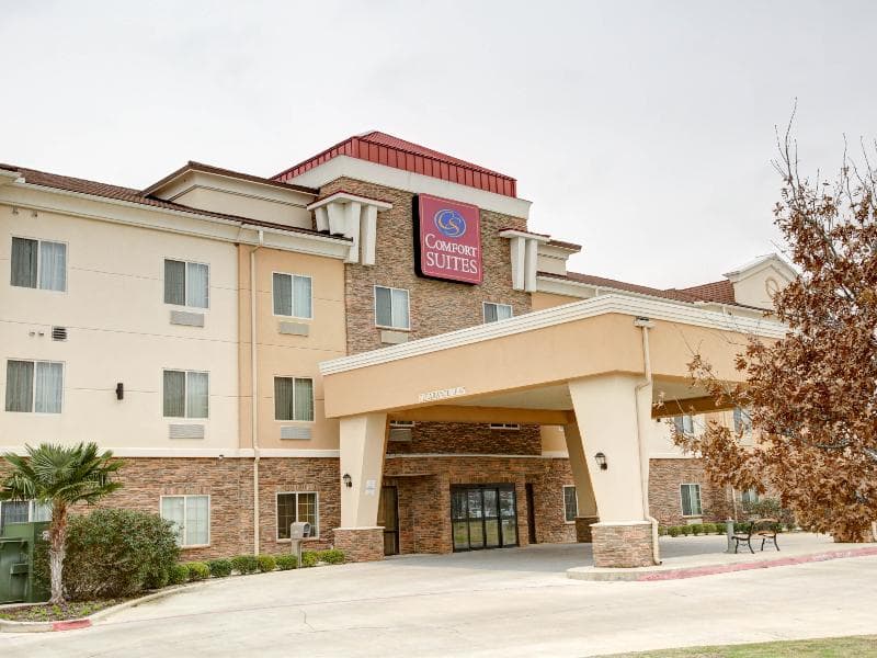 Comfort Suites Bastrop 3