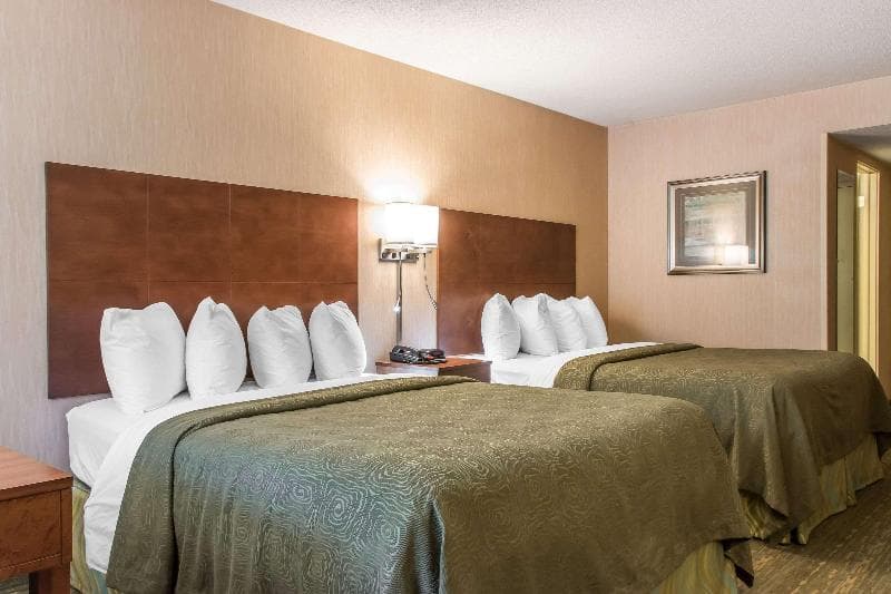 Quality Inn Bedford 2