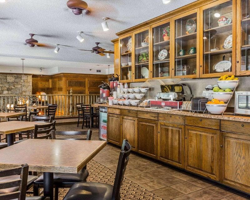 Comfort Suites Boone - University Area 3