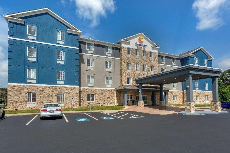 Comfort Suites 3