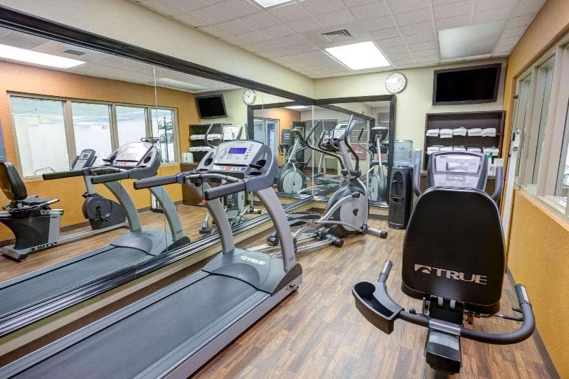 Comfort Suites Concord Mills 2