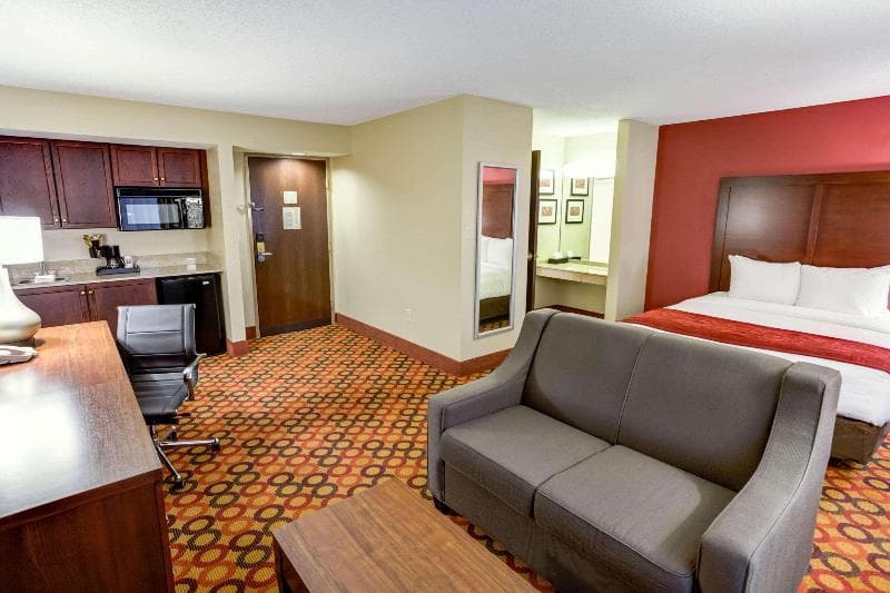 Comfort Suites Concord Mills 4