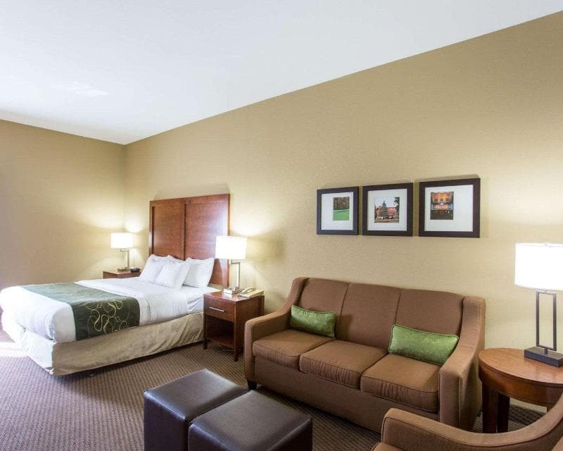 Comfort Suites 2