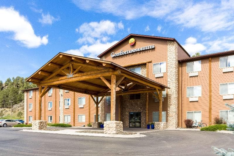 Comfort Inn & Suites 5