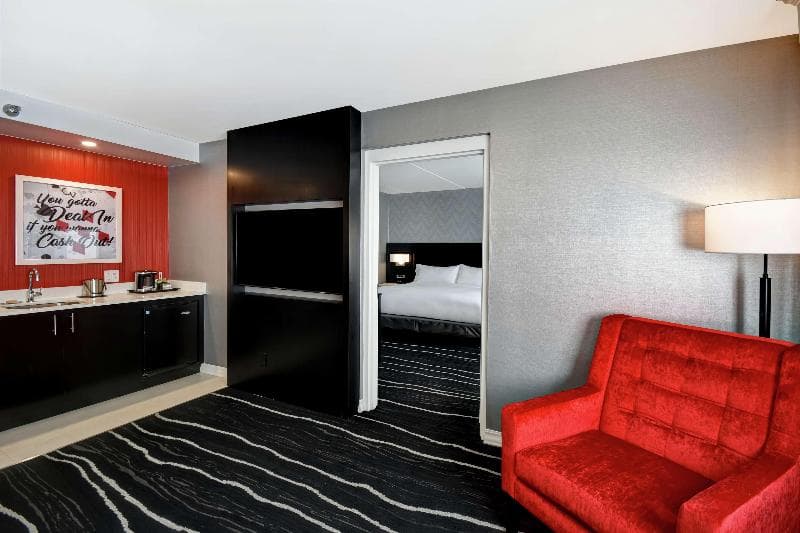 DoubleTree by Hilton Deadwood at Cadillac Jack's 5