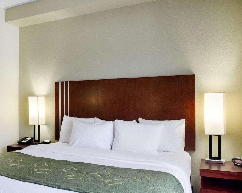 Comfort Suites Greenwood photo 1
