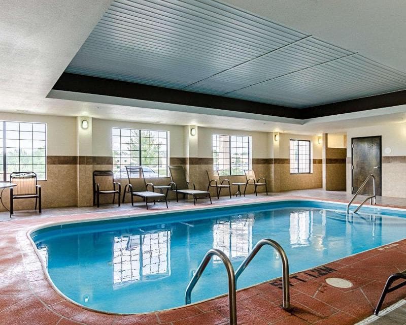 Comfort Inn & Suites Lawrence - University Area 4
