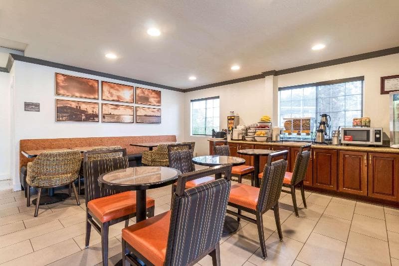 Comfort Inn Humboldt Bay 3